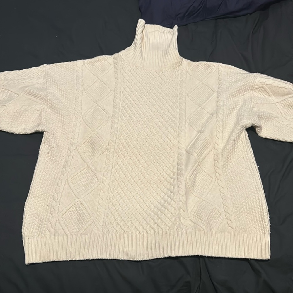 Aritzia knit turtleneck sweater